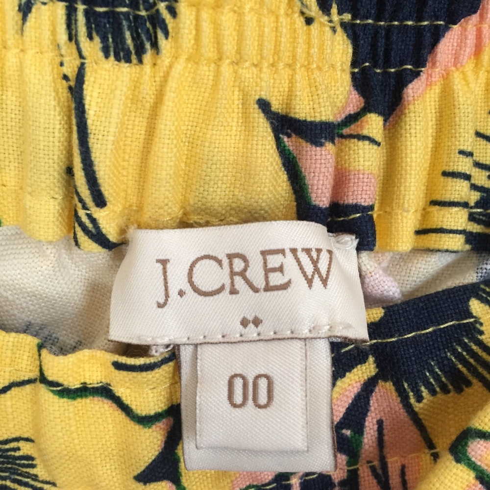 3/$18 Sale J Crew Hawaiian Print Shorts w/pockets - Picture 3 of 3